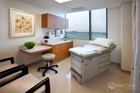 Pavilion A, like the hospital, was designed to maximize natural light, as seen in this physician office exam room. Doctor Office Design, Consulting Room, Medical Office Decor, Office Waiting Rooms, Medical Office Design, Office Architecture, Cabinet Medical, Clinic Interior Design, Hospital Interior