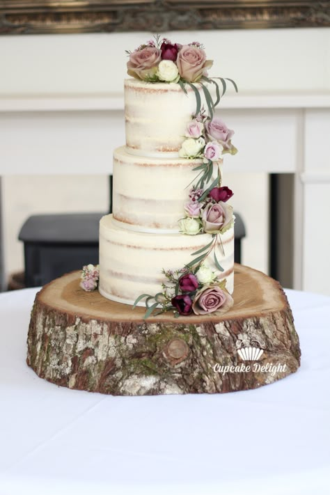 Two Tier Wedding Cake Rustic, Naked Floral Cake, Three Tier Cake With Flowers, 3 Tier Wedding Cake With Fresh Flowers, 3 Teir Wedding Cake, 3 Tier Naked Wedding Cake, Nude Wedding Cake, Naked Wedding Cake With Flowers, Wedding Cake Three Tier