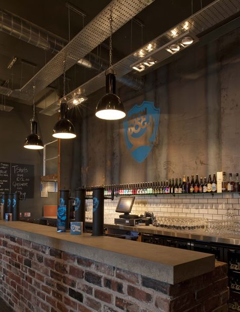 BrewDog's Craft Beer Bars Brewery Architecture, Beer Bar Design, Brick Bar, Kitchen Bar Design, Brewery Design, Industrial Cafe, Bar Exterior, Craft Beer Bar, Pub Design