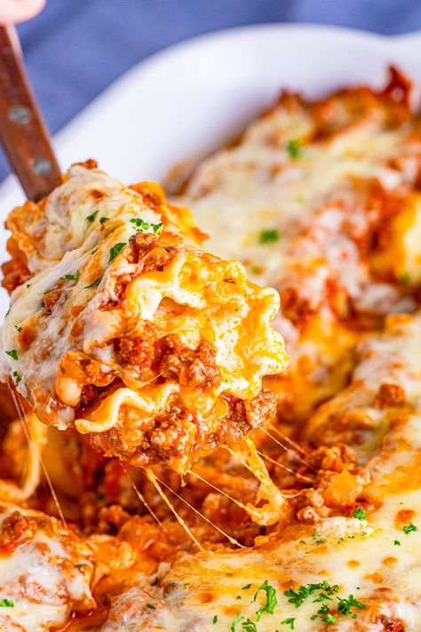 Lasagne Roll Ups, Chicken Lasagna Rolls, Meat Sauce Recipe, Best Lasagna, Lasagna Roll Ups, Lasagna Ingredients, Lasagna Roll, Meat Sauce Recipes, Ibs Recipes