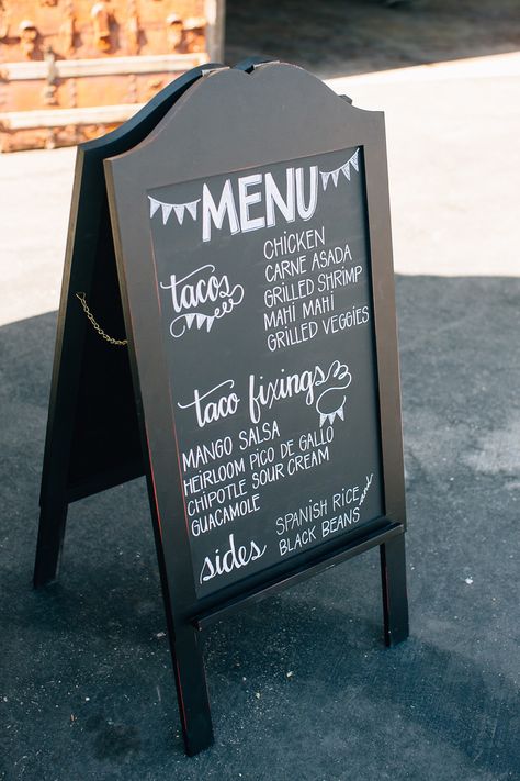 Taco Bar Wedding, Papan Menu, Chalk Menu, Tacos Menu, Blackboard Menu, Papan Tulis Kapur, Taco Cart, Autumn Wedding Food, Wedding Food Menu