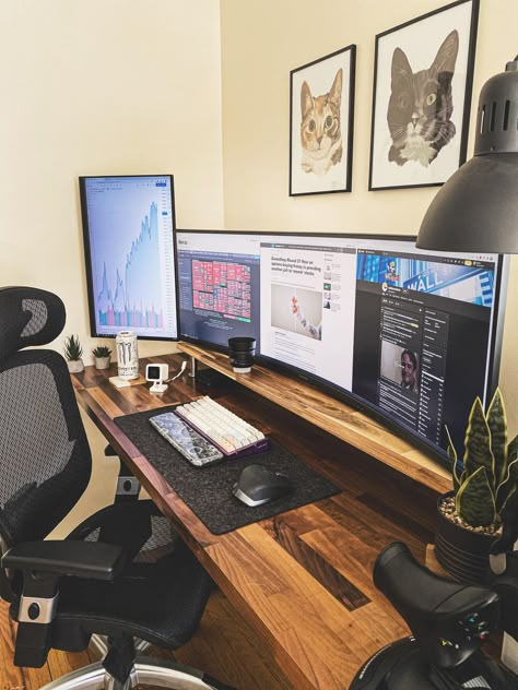 Trading Desk, Computer Desk Setup, Home Studio Setup, Desktop Setup, Home Library Design, Dream Office, Gaming Room Setup, Workspace Inspiration, Computer Setup