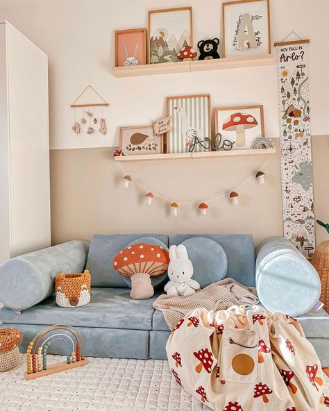 EASY WAYS TO ADD CHARACTER TO A KID'S ROOM - Kids Interiors Small Snug Playroom Ideas, Trofast Craft Storage, Trofast Playroom Ideas, Scandi Kids Bedroom, Ikea Trofast Playroom, Kidsroom Ikea, Scandi Playroom, Trofast Playroom, Downstairs Playroom