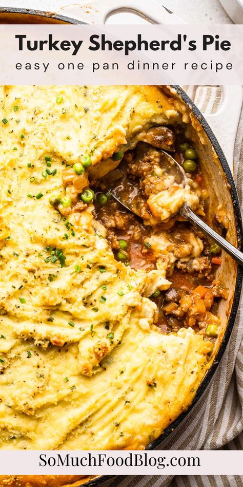 Ground Turkey Mashed Potatoes, Ground Turkey And Mashed Potatoes, Ground Turkey Sheppard Pie Recipe, Dinner Recipe Ground Turkey, Ground Turkey And Potatoes, Healthy Shepards Pie, Turkey Shepards Pie, Sheppards Pie Recipe, Ground Turkey Shepherd's Pie