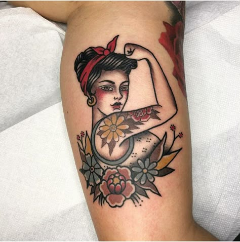 Traditional Tattoo Pin Up Girl, Traditional Tattoo Pin Up, Tattoo Pinup, Traditional Tattoo Woman, Tato Tradisional, Feminist Tattoo, Girl Power Tattoo, Pin Up Girl Tattoo, Traditional Style Tattoo