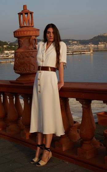 Shirt Dress Outfit, Heritage Fashion, Silk Midi Dress, Elegantes Outfit, Heritage Collection, Spanish Style, 가을 패션, 여자 패션, Classic Outfits