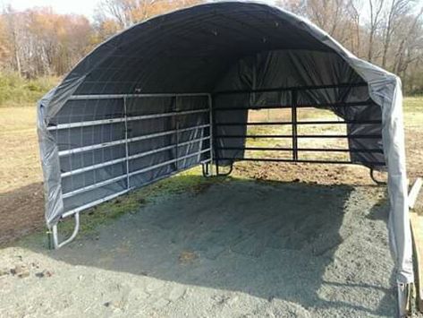 Horse Shelter Plans, Diy Horse Shelter, Horse Shelter Ideas, Horse Run In Shelter, Pasture Shelter, Field Shelters, Horse Pens, Horse Shed, Livestock Barn