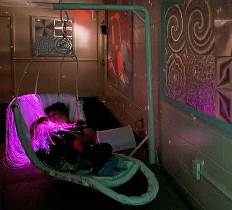 Autistic children, and adults, find calm in a 'Snoezelen' room | Tampa Bay Times Neurodivergent Room Ideas, Neurodivergent Bedroom, Sensory Room Adults, Sensory Rooms For Adults, School Sensory Room, Sensory Room For Adults, Sensory Nook, Adult Sensory Room, Sensory Room Ideas For Adults