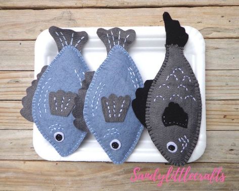 Play Felt Food, Felt Food Diy, Felt Food Patterns, Felt Fruit, Felt Fish, Pretend Kitchen, Food Fish, Play Kitchens, Food Play