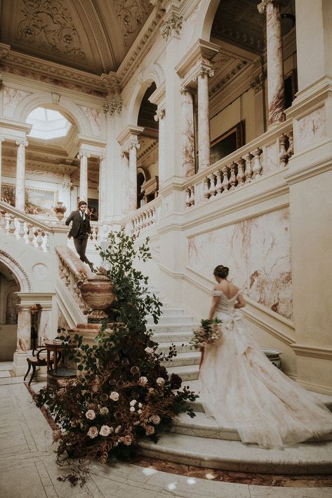 Boldt Castle Wedding, Fairytale Castle Wedding, Old Castle Wedding Aesthetic, Moody Castle Wedding, Vintage Wedding Venue Aesthetic, Classy Fairytale Wedding, Fancy Wedding Aesthetic, Fall Castle Wedding, Modern Victorian Wedding Theme