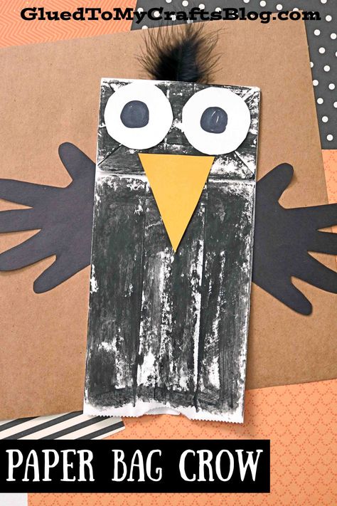 Paper Bag Crow Puppet - Kid Craft Idea For Fall Fun! Crow Puppet, Bird Puppet, Zoo Crafts, Preschool Art Projects, Headband Crafts, Fun Halloween Crafts, Puppet Crafts, Crow Art, Autumn Activities For Kids