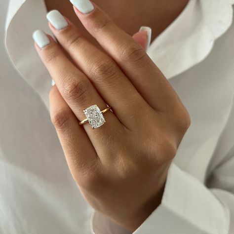 Engagement Rings Elongated Cushion Gold, Wedding Rings 2 Carat, Elongated Cushion Compass Prongs, Emerald Cushion Engagement Ring, Elongated Cushion Cut Engagement Rings, Trendy Engagement Rings 2024, 3 Karat Ring Engagement, Elongated Cushion Engagement Ring Stack, Elongated Cushion Engagement Ring Gold