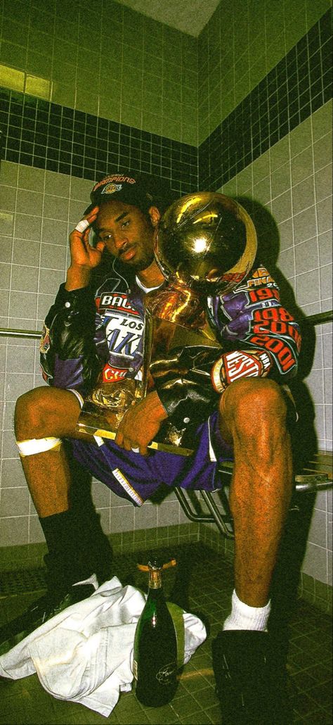 Kobe Bryant Wallpaper Championship, Kobe Bryant Holding Trophy In Bathroom, Basketball Wallpaper For Ipad, Nba Homescreen, Obj Wallpaper Iphone, Nba Asethic Wallpaper, Kobe Aesthetic Wallpaper, Kobe Bryant Holding Trophy, Nba Iphone Wallpaper