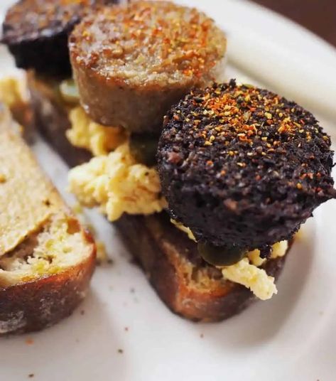 Irish Pudding, White Pudding Recipe, Black And White Pudding, White Pudding, Rachel Allen, Blood Sausage, Irish Breakfast, Irish Style, Black Pudding