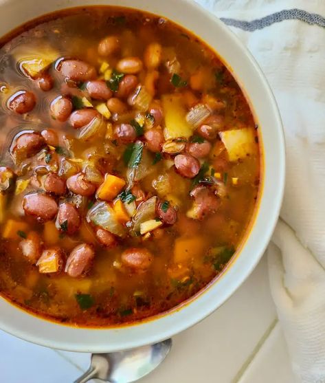 Mayan Recipes, 10 Bean Soup, Kidney Bean Soup, Red Beans Recipe, Recipes With Kidney Beans, Red Bean Soup, Tofu Vegan, Bean Soup Recipe, Potatoes Carrots