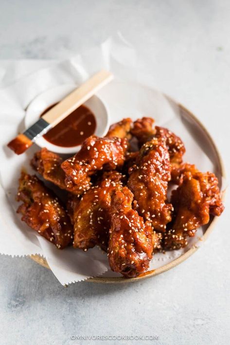 Fried Chicken Wings in Asian Hot Sauce (Crispy Even When Chilled!) | Gluten Free | Game Day | Party | Appetizer Asian Hot Sauce, Korean Fried Chicken Wings, Crispy Fried Chicken Wings, Ayam Teriyaki, Chicken Wing Recipes Fried, Cooking Chicken Wings, Making Fried Chicken, Mapo Tofu, Sweet And Spicy Sauce