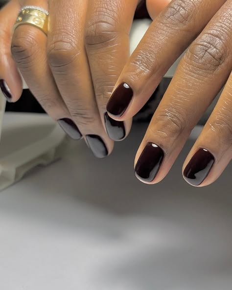 12 Dark Red Christmas Nail Ideas to Try This Festive Season | Who What Wear Dark Nail Polish Ideas, Very Dark Red Nails, Dark Pedicure Ideas, Mulled Wine Nails, Dark Nail Colours, Dark Manicure Ideas, Dark Red Pedicure, Christmas Nail Color Ideas, Dark Pedicure