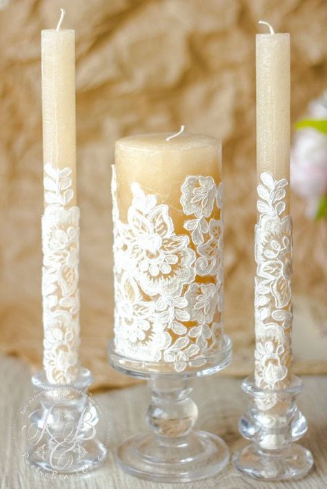 Proclaim your love with amazing unity candles! A candle lit wedding is sure to impress your guests while staying under budget! Rustic Unity Candle, Vintage Rustic Wedding Decor, الشموع اليابانية, Candle Lit Wedding, Tafel Decor, Wedding Unity Candles, Unity Candle Sets, Wedding Unity, Unity Candle