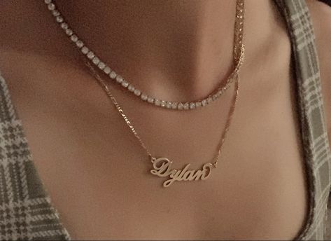 Guy Name Necklace, Cute Necklaces For Boyfriend, Bf Name Necklace, Boyfriend Necklaces For Her, Boyfriend Initial Necklace Aesthetic, Necklace From Boyfriend, Boyfriend Name Necklace, Boyfriend Initials, Necklace Boyfriend