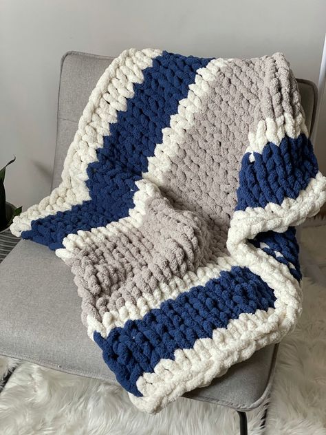 colorful Crochet Blanket Designs to Add a Pop of Style to Any Room" https://youtu.be/Y7p2n4YdGIY?si=_nJYSmlQSmvcQOLg Chunky Knit Blanket Blue, Chunky Knit Blanket Colors, Chunky Knit Blanket Pattern Color Combos, Blue Knit Blanket, Crochet Blanket Blue, Big Yarn Blanket, Chunky Blanket Pattern, Chunky Knit Blanket Pattern, Free Crochet Blanket Patterns