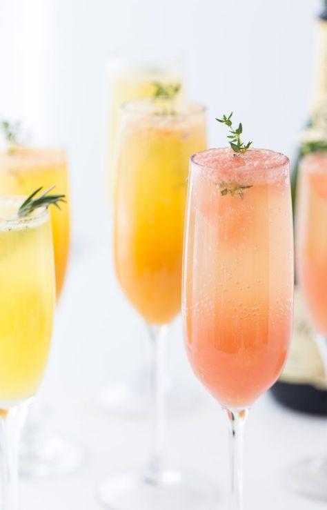 Grapefruit Mimosa | Mimosa recipes + Easter brunch ideas from @cydconverse Mimosa Recipes, Best Mimosa Recipe, Mimosas Brunch, Classic Mimosa, Grapefruit Mimosa, Recipes For Easter, Easter Drink, Easter Dinner Menus, Easter Fun Food