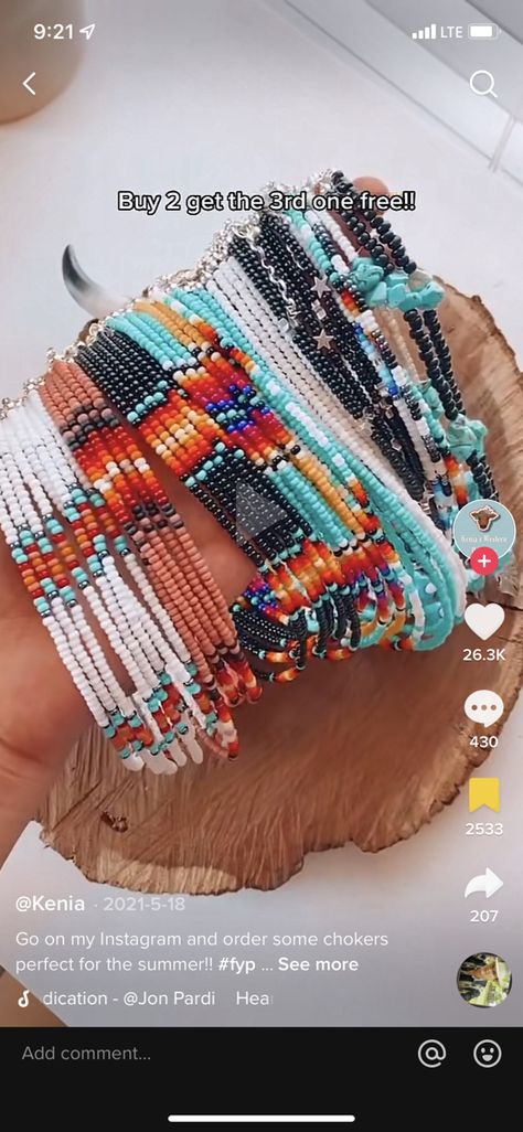 Western Beaded Bracelets Diy, Western Homemade Jewelry, Seed Bead Western Necklace, Cute Western Beaded Necklaces, Western Handmade Jewelry, Diy Western Jewelry Ideas, Western Things To Make, Diy Country Jewelry, Seed Bead Necklace Diy Tutorials