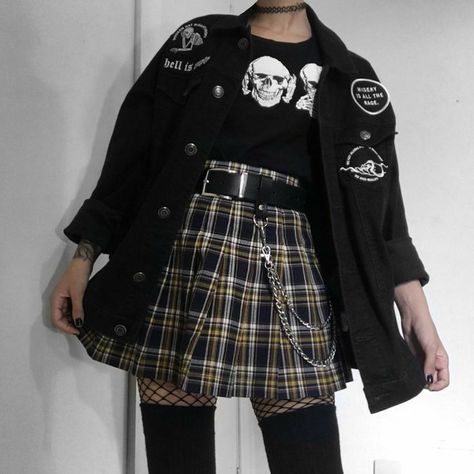 Grunge Lookbook, Coolest Outfits, Pink Wednesday, E Girl Style, Egirl Fashion, E Girl Outfits, Tokyo Street Fashion, Alt Outfits, Aesthetic Grunge Outfit