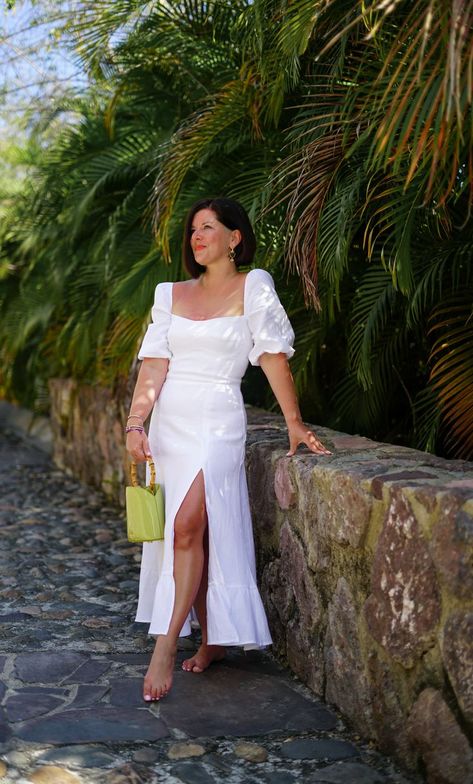 Long Summer Dress Outfits, White Dress Outfit Summer, White Long Dress Summer, Cabo Outfits, White Dress Spring, Spring Outfit Idea, Blue Ruffle Dress, White Linen Dress, Linen Dress Women