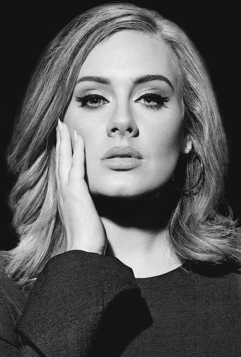 Happy birthday to the incredibly talented Adele! Adele Boyfriend, Adele Face, Adele Aesthetic, Adele Makeup, Adele Pictures, Adele Photos, Adele Adkins, Aesthetic Blue, Female Singers