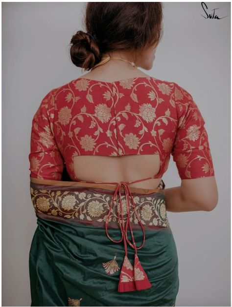 Banarsi Blouse, Blouses Pattern, Muga Silk, Blouse Designs High Neck, Blouse Designs Catalogue, Latest Blouse Designs Pattern, Choli Blouse, Best Blouse Designs, Backless Blouse Designs