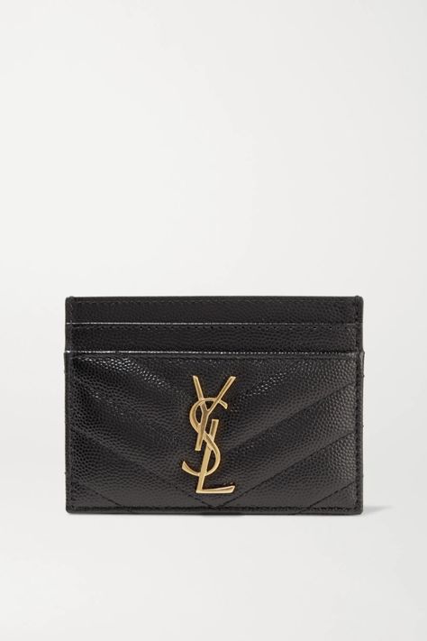 SAINT LAURENT's cardholder has been made in Italy from black textured-leather and embellished with the brand's recognizable 'YSL' plaque. It's fitted with four slots for your most-used cards and has a center compartment to hold folded receipts or tickets. Slip it inside a mini bag or clutch. Dr Room, Zara Lookbook, Saint Laurent Card Holder, Room Necessities, Ysl Card Holder, Ysl Purse, Ysl Wallet, Office Office, Random Pict