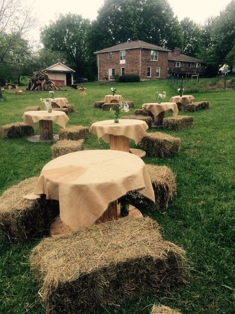 Hay Bale Wedding, Hay Bale Seating, Green Mason Jars, Alternative Seating, Dance Decorations, Deco Champetre, Horse Box, Barn Dance, Rustic Outdoor Wedding