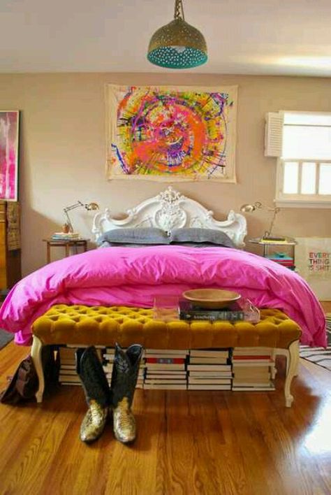 Love the colors Headboard Lighting, Eclectic Bedroom, Bedroom Retreat, Beautiful Bedrooms, Bedroom Colors, My New Room, Home Fashion, New Room, Girls Bedroom