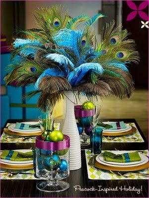 floral center piece - fabulous!!! Peacock Wedding Decorations, New Year's Eve Party Themes, Peacock Centerpieces, Non Floral Centerpieces, Peacock Party, Peacock Wedding Theme, New Year's Party Decorations, Tafel Decor, Peacock Tail