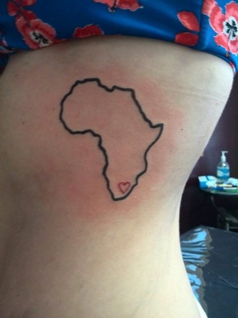 South Africa is where my heart lies! My newest tattoo. Tattoo Ideas South Africa, South Africa Tattoo Ideas, Africa Outline Tattoo, Africa Tattoo Ideas, South African Tattoo, South Africa Tattoo, Africa Tattoo, Africa Outline, Nefertiti Tattoo