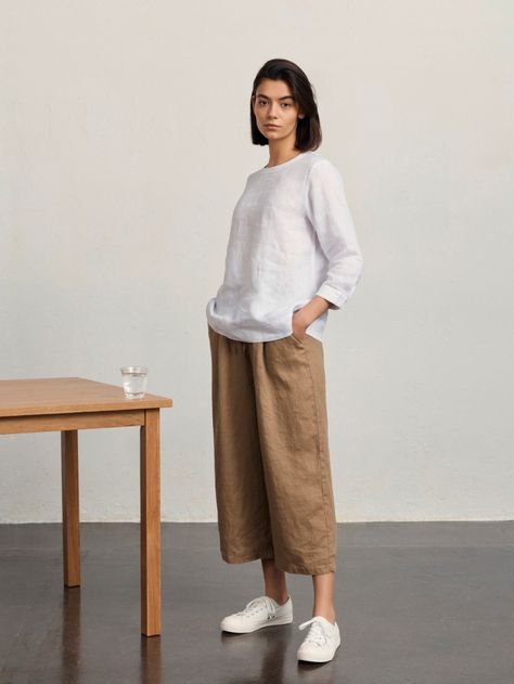 Kiwi Outfit, Muji Style Fashion, Muji Clothes, Muji Clothing, Linen Inspiration, Japanese Minimalist Fashion, Muji Style, Japanese Minimalist, Hijabi Outfits