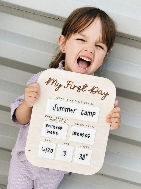 + D E S C R I P T I O N: A beautiful way to capture your Childs first day of school, swimming, summer camp or any major milestone - with our beautiful wooden and acrylic sign. You are able to reuse again and again - year after year!+ S I Z E: 8.75W x 10.75H+ S T Y L E & P E R S O N A L I Z A T I O N: The board will be available for "FIRST DAY" & "LAST DAY" - you will have the opportunity to customize as well as the option to make it DOUBLE SIDED+ C A R E: Use a dry erase marker (best is expo bra First Last Day Of School Sign, My First Day Of School Sign, First Day Of Daycare Pictures, First And Last Day Of School Signs, First Day Of School Boards, First Day Of Tk Sign, First Day Preschool Sign, First Day Of Summer Camp, Engraved Projects