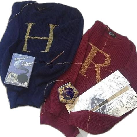 Harry Potter Knit, Personalised Jumpers, Harry Potter Sweater, You Are My Moon, Hogwarts Aesthetic, Harry Potter Outfits, Harry Potter Gifts, Harry Potter Aesthetic, Harry Potter Series