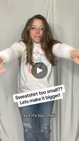 Make Sweatshirt Bigger Diy, Too Small Hoodie Refashion, Upcycle A Sweatshirt, Sweatshirt Alterations Ideas, Flannel Sweatshirt Diy, Sweatshirt Makeover Diy, Sweatshirt Upcycle Diy, Refashion Sweatshirt, Sweatshirt Refashion Remake