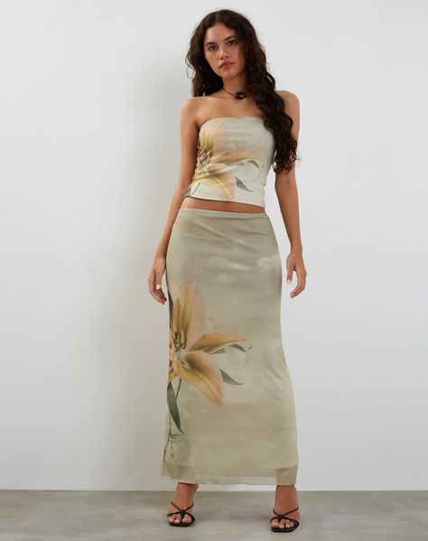 Yellow Lily Print Maxi Skirt | Acacia – motelrocks-com-us Yellow Top Outfit, Skirt Aesthetic, Yellow Fits, Print Maxi Skirt, Skirt Model, Maxi Skirt Outfits, Italy Outfits, Bandeau Dress, Printed Maxi Skirts