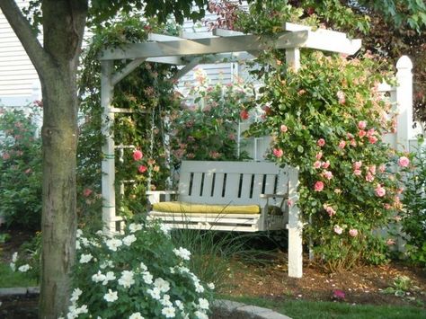 Funky Junk Interiors: 15 super creative outdoor sitting areas - and how to make your own! Pergola Swing, Outdoor Sitting Area, Garden Arbor, Garden Wallpaper, Diy Pergola, Pergola Designs, Garden Structures, Garden Cottage, Country Gardening