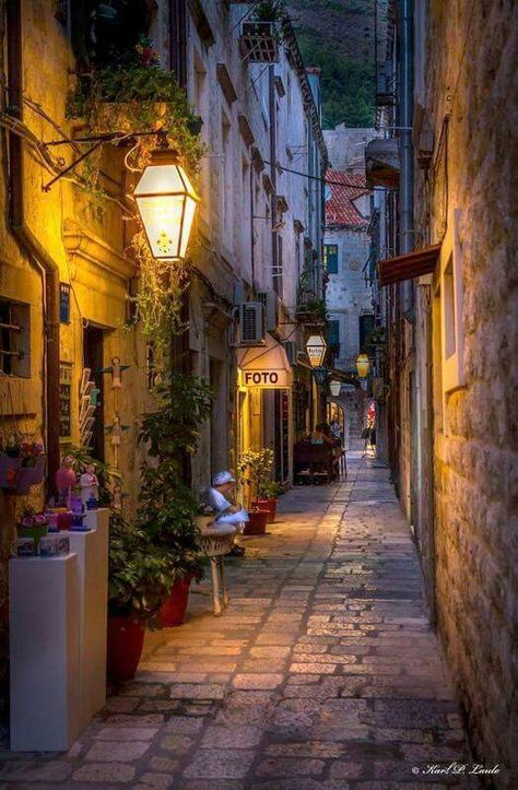 City streets Alley Way, Narrow Street, Dnd Inspiration, Peisaj Urban, Fotografi Kota, City At Night, Street Lights, Dubrovnik Croatia, City Aesthetic