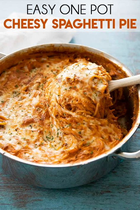 The Salty Marshmallow, Salty Marshmallow, Cheesy Spaghetti, One Pot Spaghetti, Spaghetti Pie, Easy One Pot Meals, Baked Spaghetti, Pasta Lover, Meat Sauce