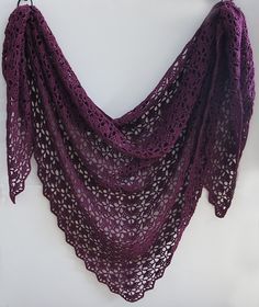 In this color. FREE Ravelry: tearaleaf's Mahogany shawl thanks so xox   ☆ ★  <a href="https://www.pinterest.com/peacefuldoves/" rel="nofollow" target="_blank">www.pinterest.com...</a> Gilet Crochet, شال كروشيه, Crochet Shawl Pattern Free, Shawl Crochet, Crochet Shawls And Wraps, Crochet Shawls, Shawl Patterns, Crochet Wrap, Shawl Crochet Pattern