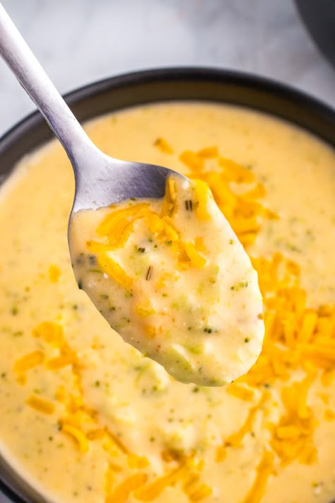 This homemade version of broccoli cheddar soup is made quickly on the stove top! A classic soup recipe with cheesy flavor. Cheesy California Medley Soup, Broccoli Cheddar Soup Stove Top, Stove Top Soup, Cheddar Broccoli Soup, Cheesy Broccoli Soup, The Best Broccoli, Broccoli Cheddar Soup Recipe, Cheddar Soup Recipe, Best Broccoli