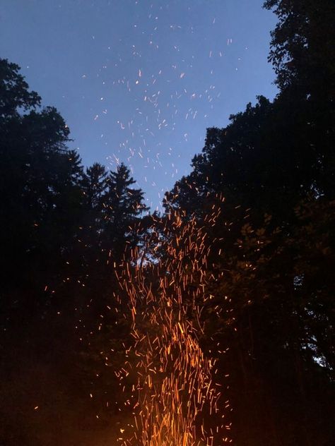 Night Sky Forest, Drummond Island, Summer Camp Aesthetic, Camping Aesthetic, Camp Vibes, Soli Deo Gloria, Bonfire Night, Camp Fire, Camp Half Blood