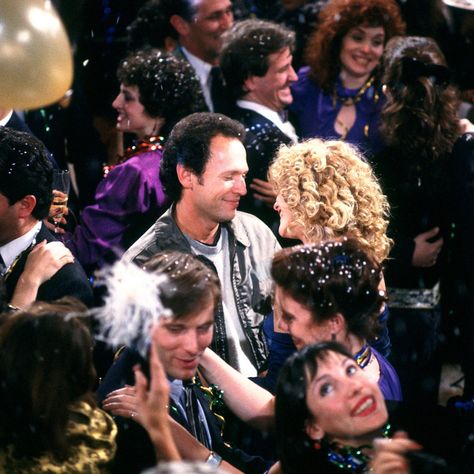 New Year Movie, Harry And Sally, Eve Songs, New Years Eve Quotes, New Year Eve Movie, Billy Crystal, Nora Ephron, When Harry Met Sally, Septième Art