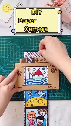 Diy Paper Camera, Easy Handmade Toys, Paper Camera, Hadiah Diy, مشروعات العلوم, Aktiviti Kanak-kanak, Seni Dan Kraf, Easy Handmade, Kraf Diy