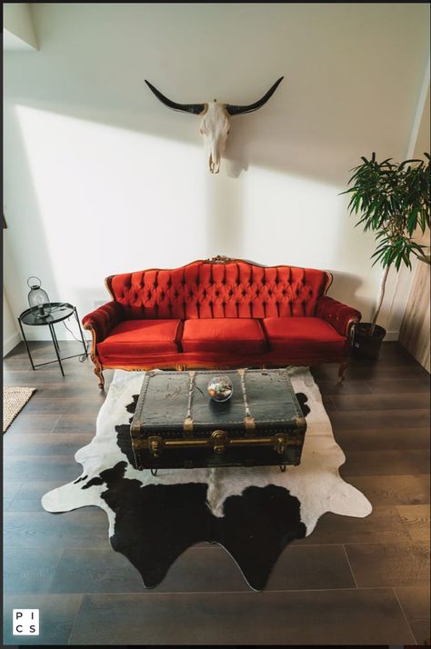 Rocker Chic Home Decor, Dark Western Home, Western Grunge Living Room, Funky Western Decor, Gothic Western Aesthetic Home, Western Eclectic Decor, Goth Western Style Home, Western Gothic Aesthetic Bedroom, Western Home Aesthetic