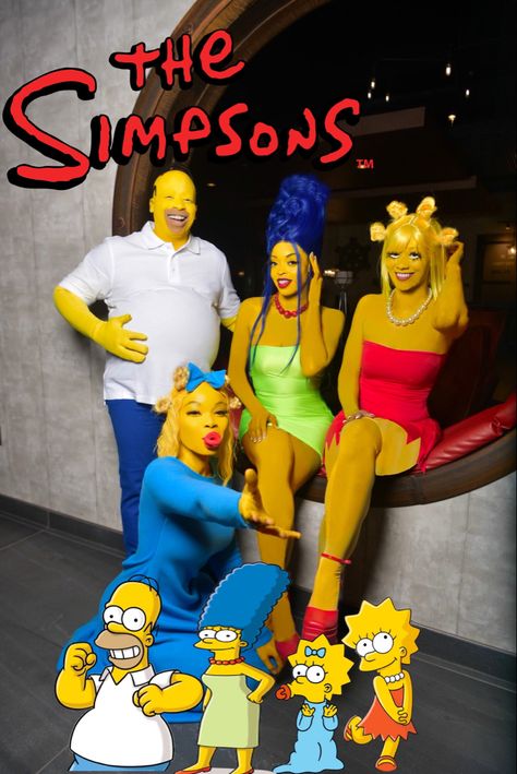 Simpsons cosplay Lil Nas X Costume, Halloween 2023 Women, The Simpson Costume, The Simpson Halloween Costume, The Simpsons Halloween Aesthetic, Lisa Simpson Halloween Costume, Halloween For 6 People, The Simpsons Halloween Costume, Simpson Halloween Costumes